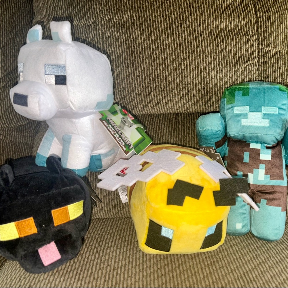 Minecraft Plush Toy Set of 4: Arctic Fox, Black Cat, Bee, and Drowned Zombie